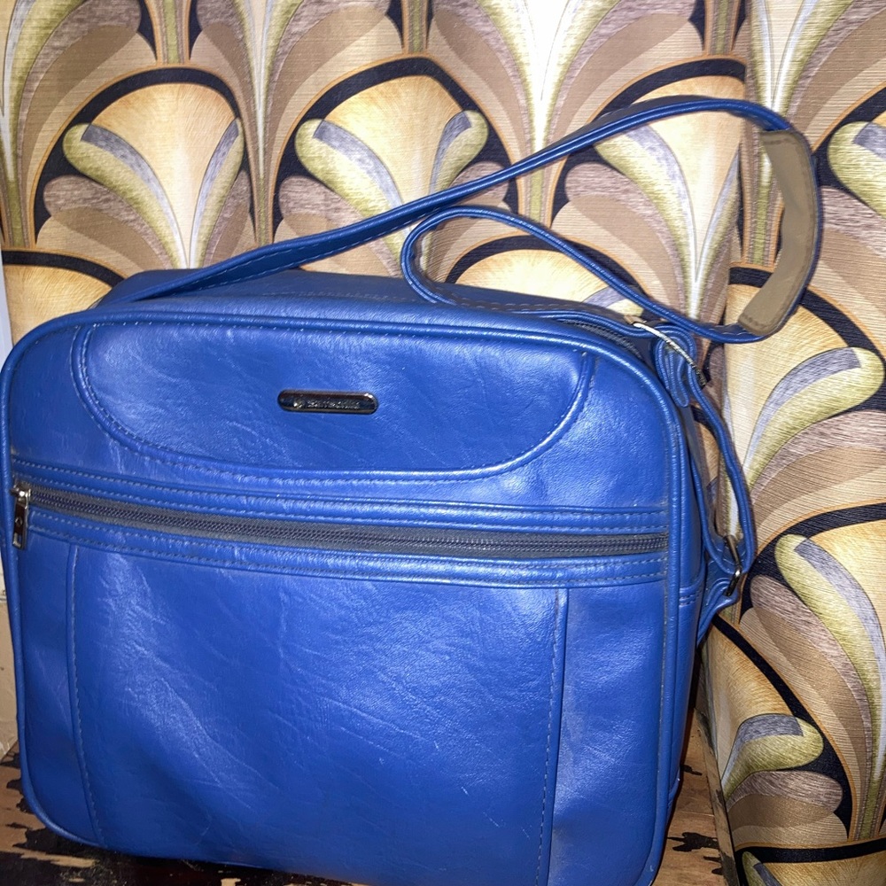 Beautiful Samsonite bag